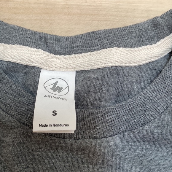 Girls Shirt Bundle Size Small. Bundle of 4 great Graphic Tees. - Picture 11 of 11